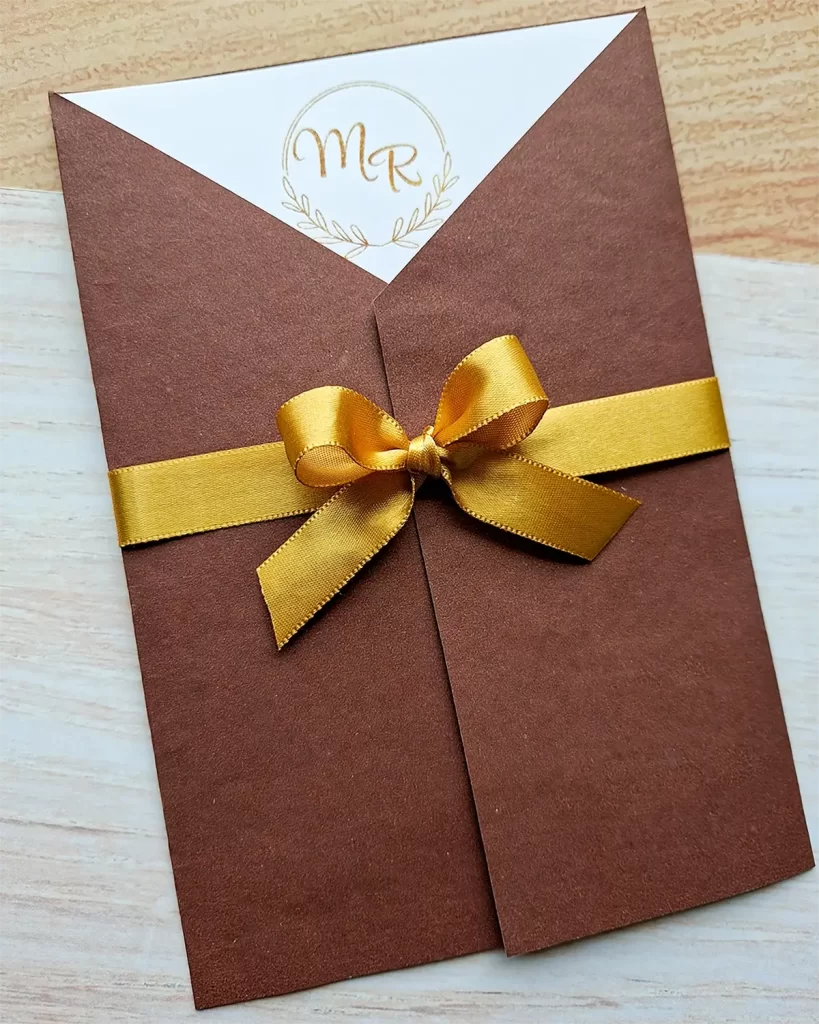Convite de Casamento Marrom e Dourado
